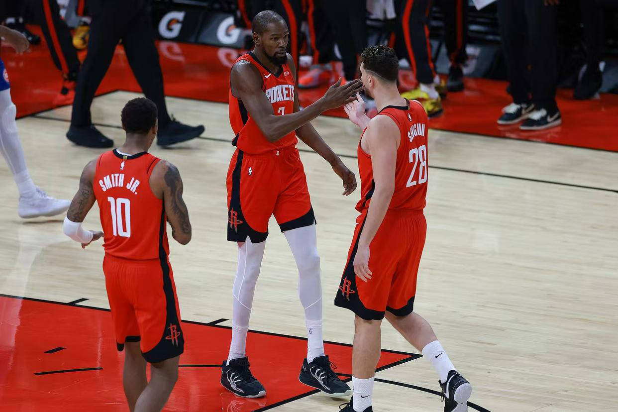 关于NBA季后赛国际比赛日走向成谜,达拉斯独行侠豪取连胜,态度坚定,阵容厚度经受考验的信息 关于NBA季后赛国际比赛日走向成谜,达拉斯独行侠豪取连胜,态度坚定,阵容厚度经受考验的信息