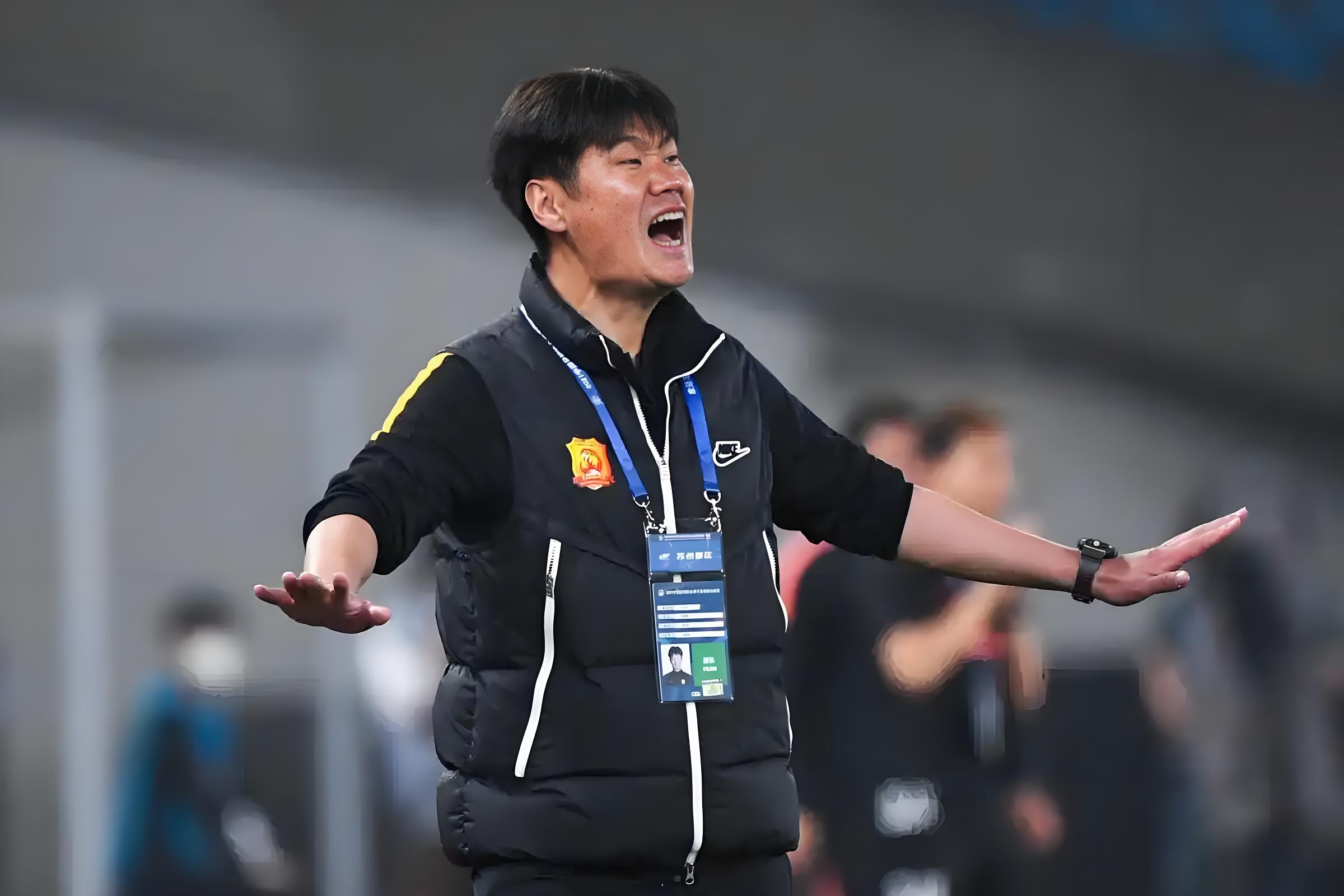 关于今夜阿森纳备战国王杯,队长鼓劲细节曝光,目标明确,年轻球员得到机会的信息 关于今夜阿森纳备战国王杯,队长鼓劲细节曝光,目标明确,年轻球员得到机会的信息